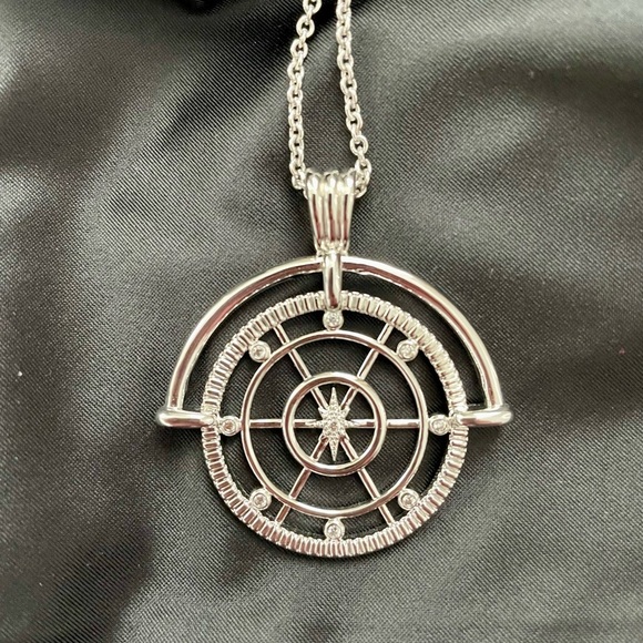 Uncommon James La Paz Necklace - Picture 3 of 7